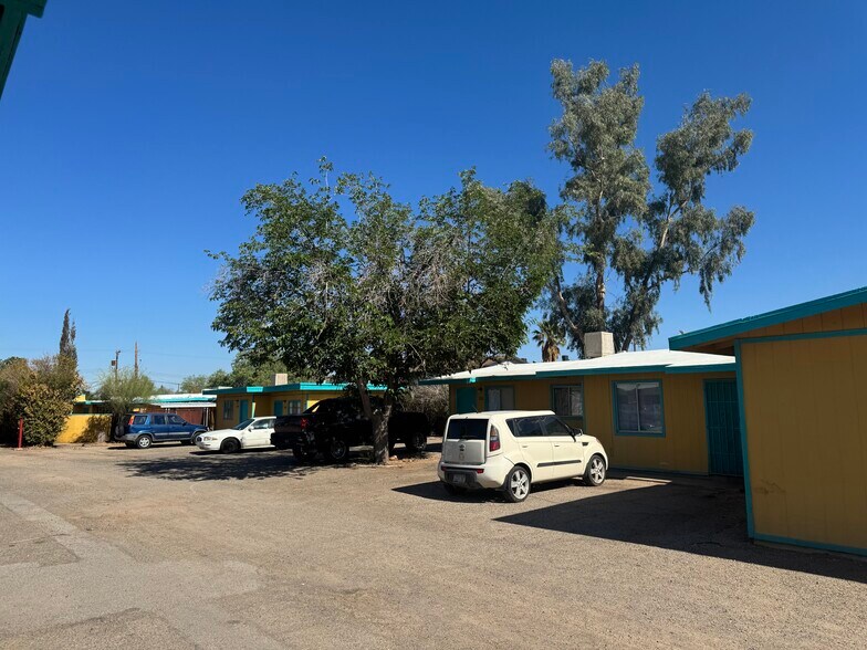 More Photos Of 3240 N Geronimo Ave, Tucson Apartments For Sale
