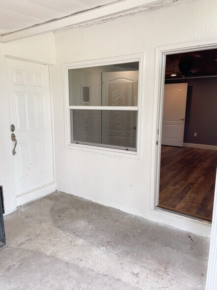 More Photos Of 1005 N Church Ave, Mulberry Medical For Lease