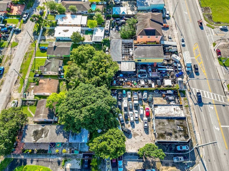 More Photos Of 3071 NW 54th St, Miami Warehouse For Sale