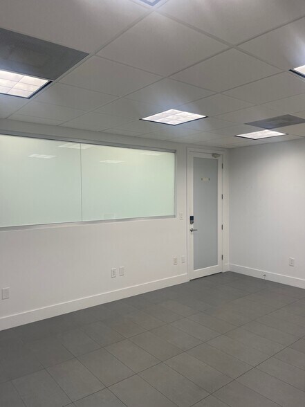 More Photos Of 4960 SW 72nd Ave, Miami Medical For Lease