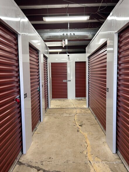 More Photos Of 816 Highway 231, Troy Self Storage For Sale