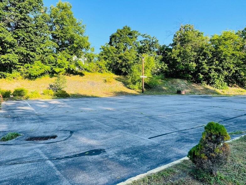 More Photos Of 85 Taft Ave, Arlington Restaurant For Lease