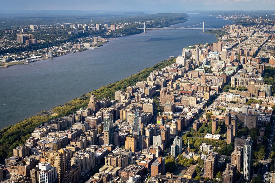 More Photos Of 2628 Broadway, New York Apartments For Lease