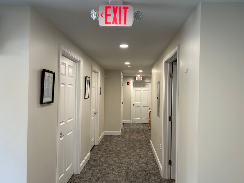More Photos Of 211 Cochituate Rd, Framingham Office For Sale