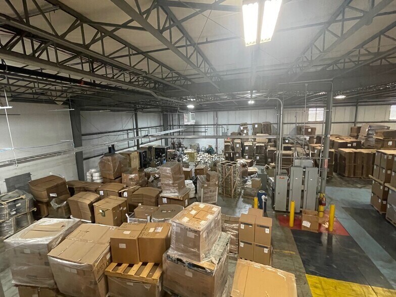 More Photos Of 500 Soho Dr, Adairsville Warehouse For Lease