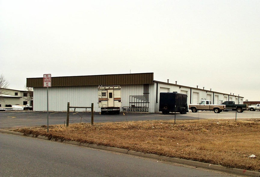 More Photos Of 204 N Link Ln, Fort Collins Flex For Lease