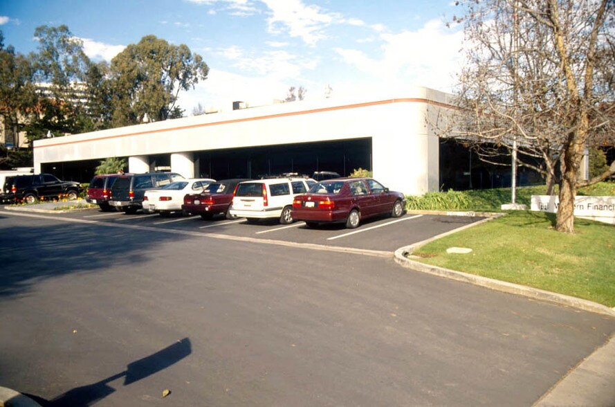 More Photos Of 5186 Carroll Canyon Rd, San Diego Office For Sale