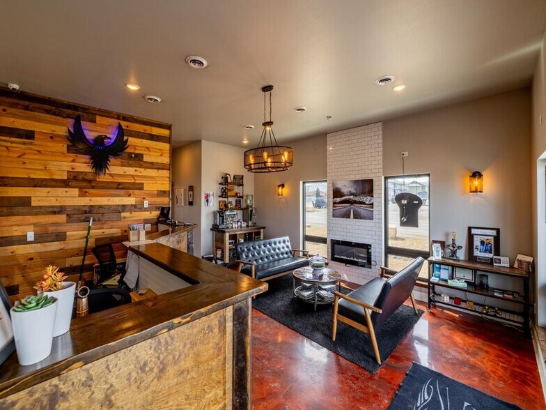 More Photos Of 528 Blackburn St, Cody Auto Repair For Sale