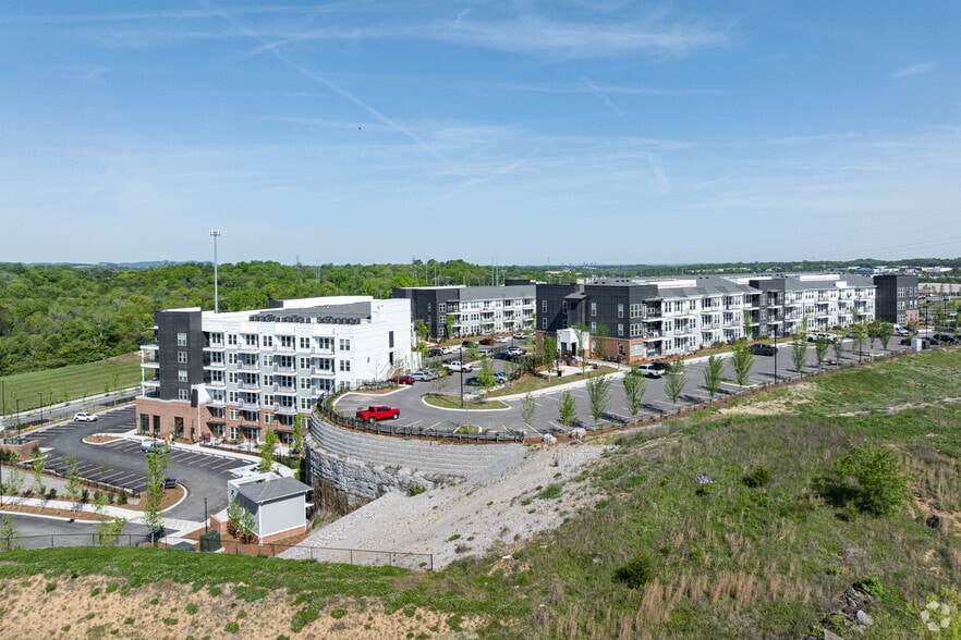 More Photos Of 2141 Century Farms Pky, Antioch Apartments For Lease