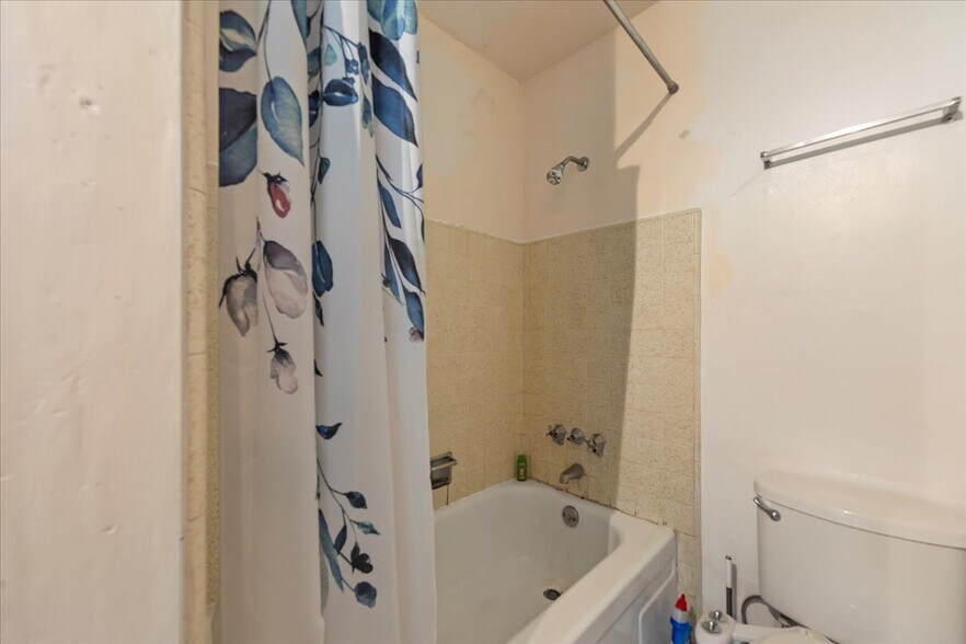 More Photos Of 311 7th St, Davis Apartments For Sale