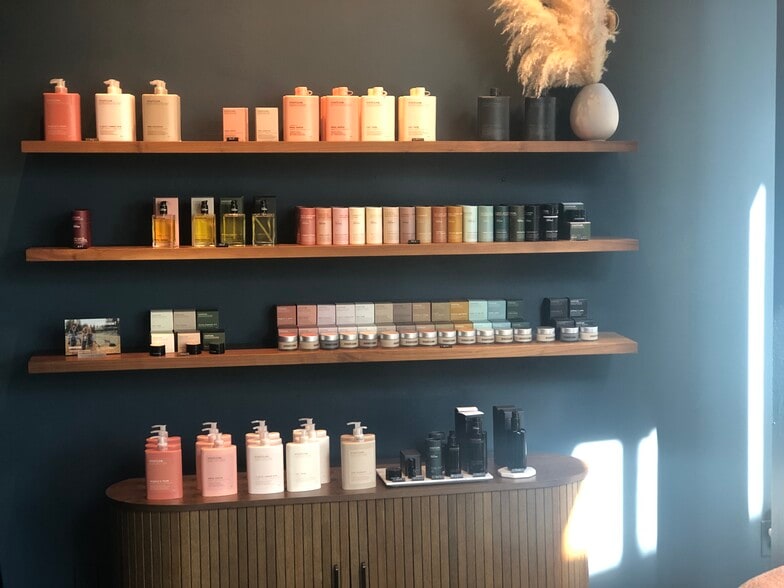 More Photos Of 2415-2449 Main St, Santa Monica Restaurant For Lease