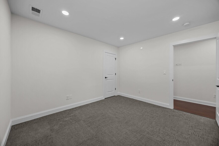 More Photos Of 421 Statesville Blvd, Salisbury Loft Creative Space For Lease