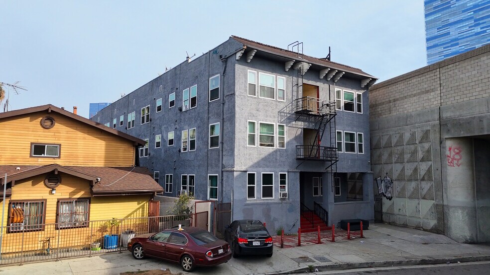 More Photos Of 1211 W 11th St, Los Angeles Apartments For Sale