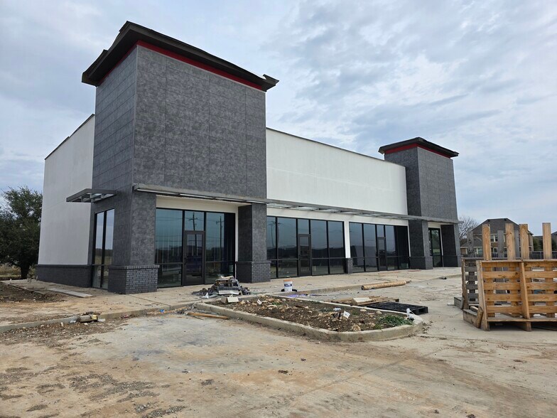 More Photos Of 8118 Prairie View Rd, Temple General Retail For Lease