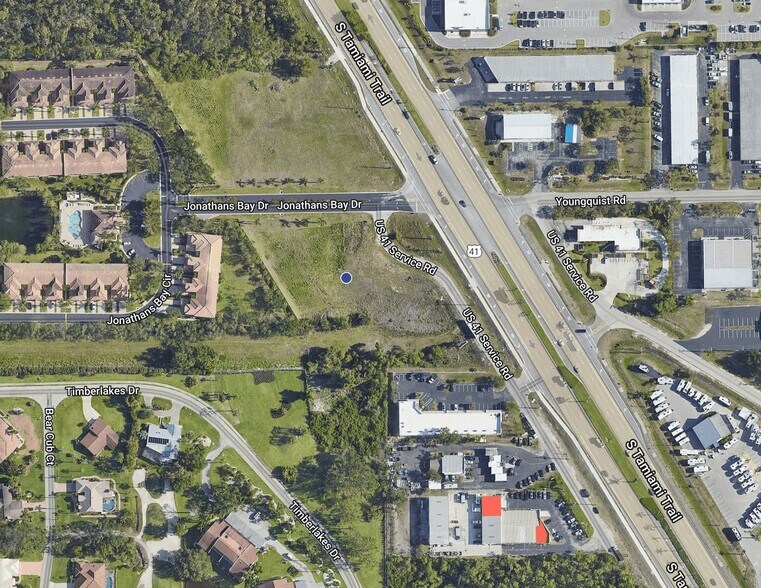 More Photos Of 6080 Jonathans Bay Dr, Fort Myers Land For Lease