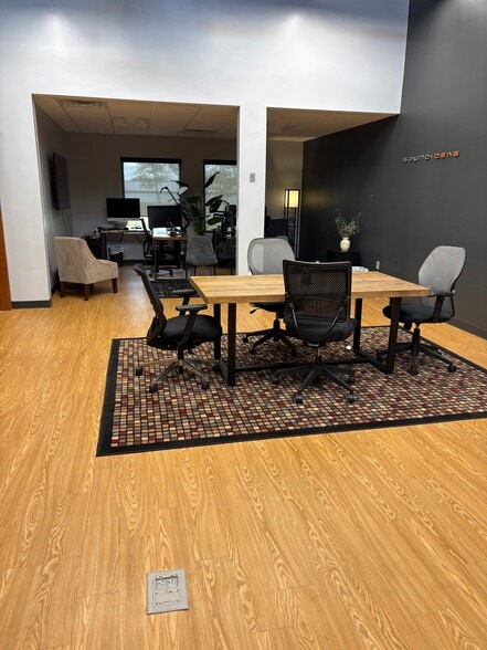 More Photos Of 5978 S 600 E, Columbia City Office For Sale