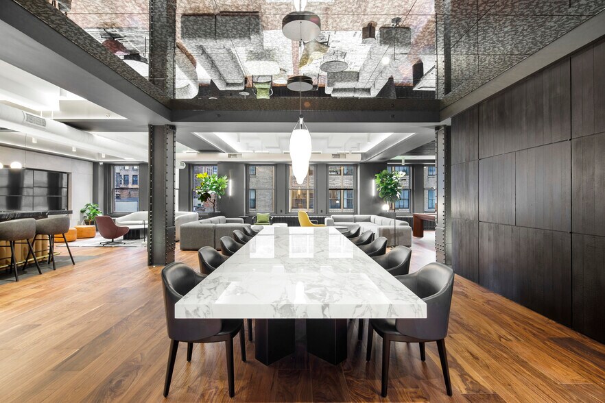 More Photos Of 132 W 31st St, New York Office For Sale
