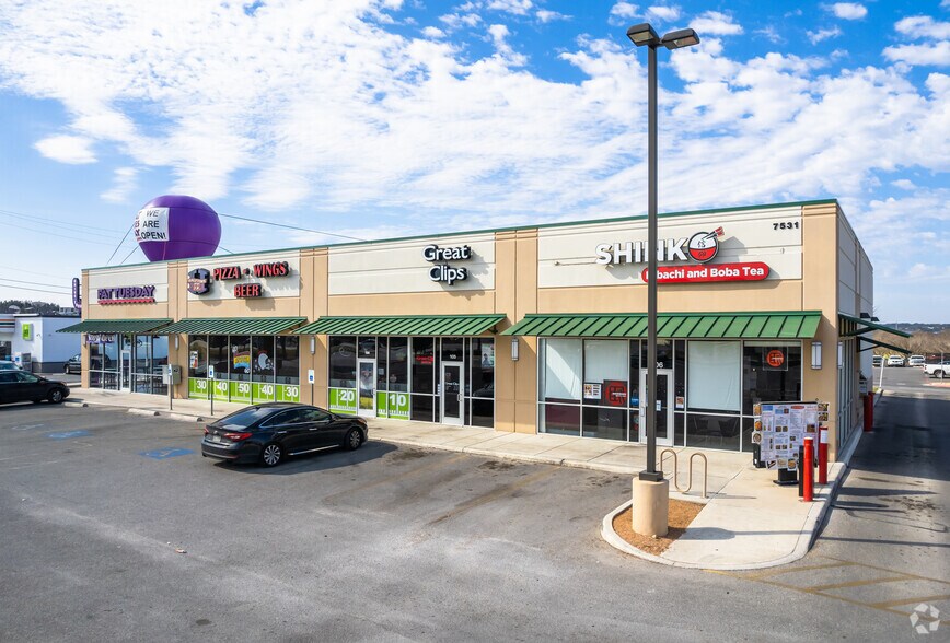 More Photos Of 7531 Bandera Rd, San Antonio Storefront For Sale