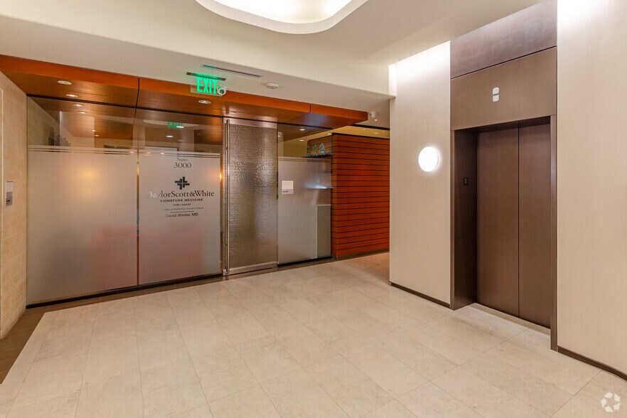 More Photos Of 411 N Washington Ave, Dallas Office For Sale