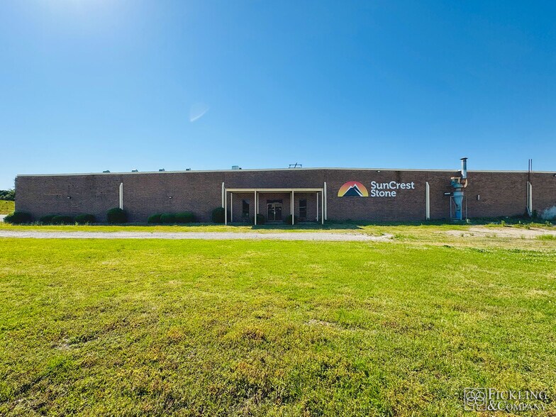 Primary Photo Of 139 Benjamin Hill Dr, Fitzgerald Warehouse For Sale