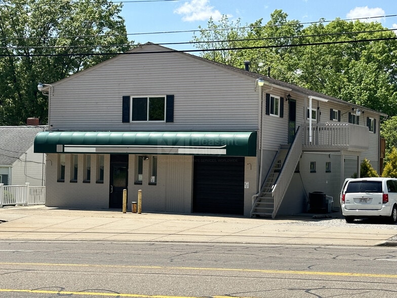 More Photos Of 3200-3204 S Main St, Coventry Township Office Residential For Sale
