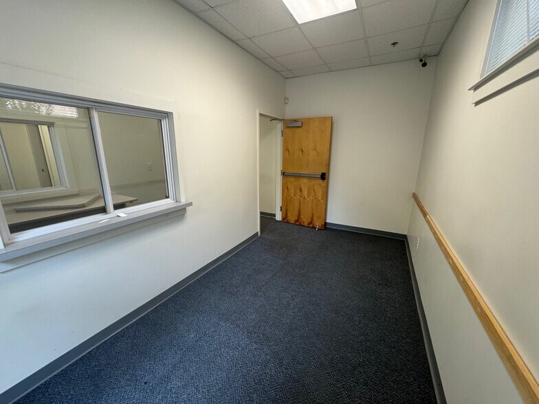 More Photos Of 1266-1270 Westminster St, Providence Storefront Retail Residential For Lease