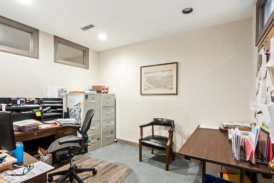 More Photos Of 11 Broad St, Charleston Office Residential For Lease