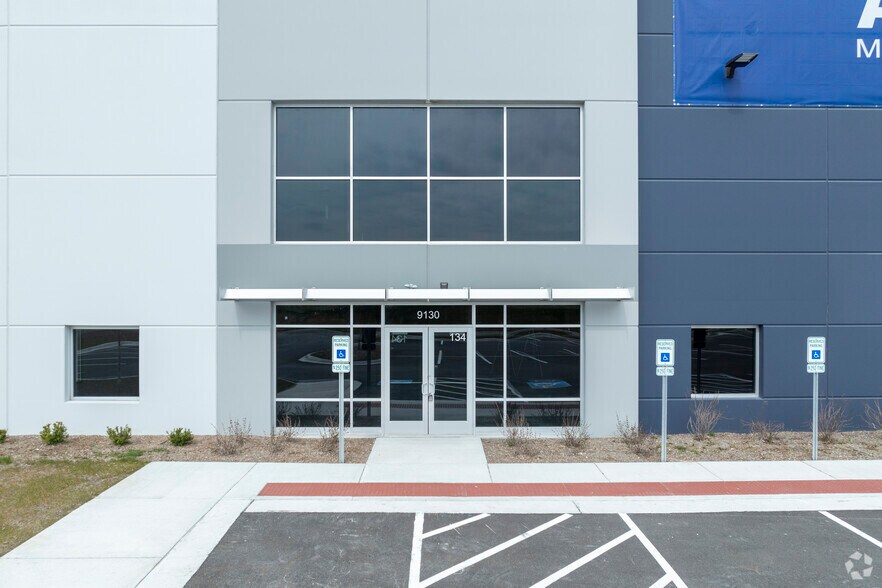 More Photos Of 9301 W 55th St, McCook Unknown For Lease