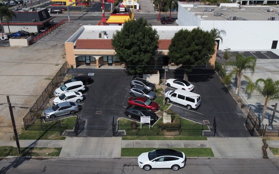 More Photos Of 460 S Stoddard Ave, San Bernardino Office For Sale