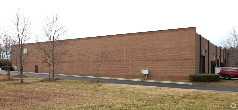 More Photos Of 4319 Waterleaf Ct, Greensboro Distribution For Lease