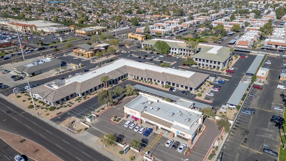 More Photos Of 702 E Bell Rd, Phoenix Unknown For Lease