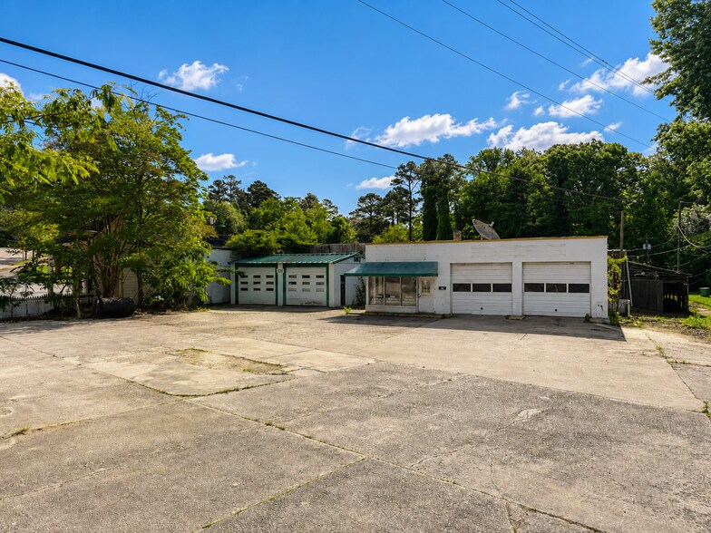 More Photos Of 1516 Dixie Trl, Raleigh Auto Repair For Lease