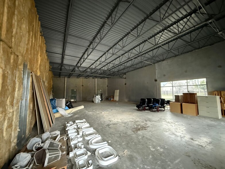 More Photos Of 8011 S Cooper St, Arlington Storefront For Lease