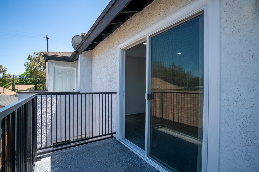 More Photos Of 810 S Flower St, Santa Ana Apartments For Sale