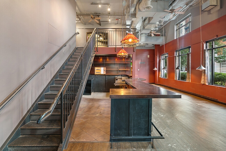 More Photos Of 1545 NW 57th St, Seattle Apartments For Lease