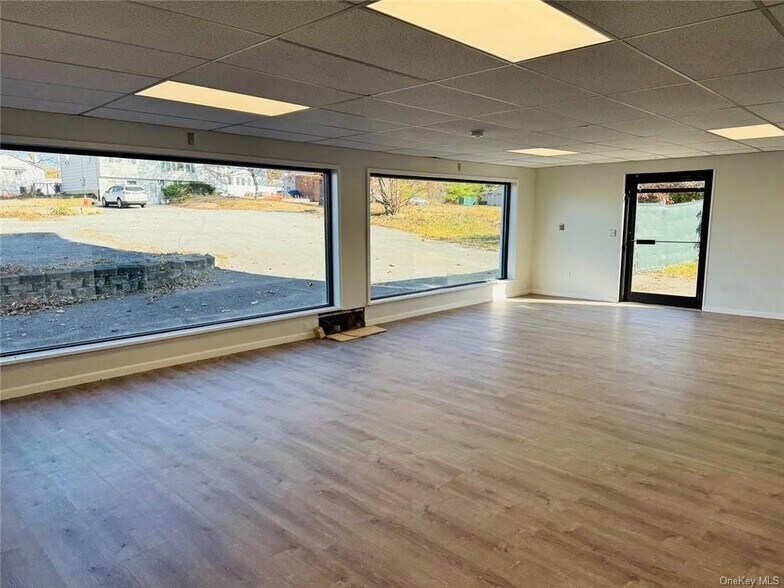 More Photos Of 161 Temple Hill Rd, New Windsor Manufacturing For Lease