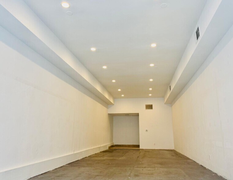 More Photos Of 3701 W 3rd St, Los Angeles Unknown For Lease