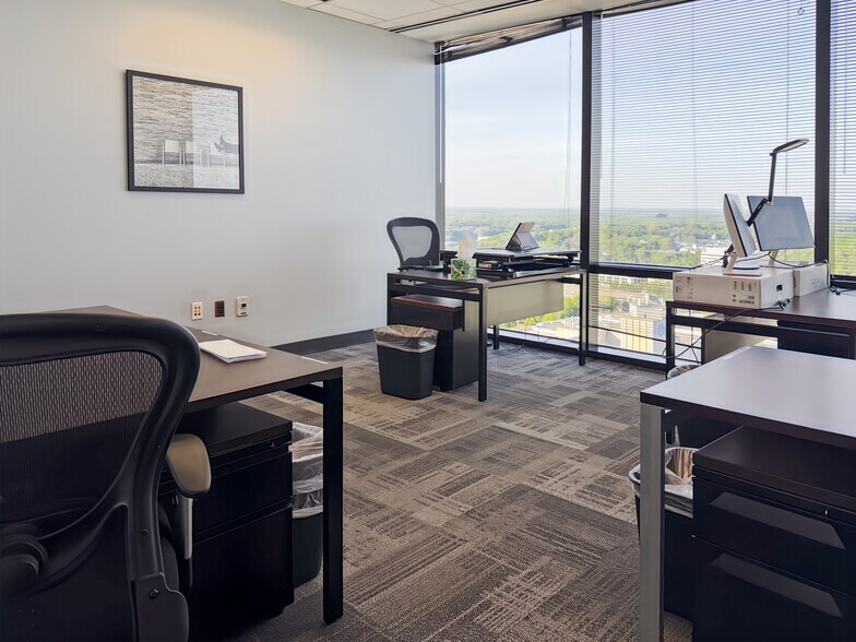 More Photos Of 3350 Riverwood Pkwy SE, Atlanta Coworking Space