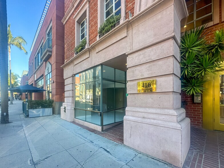 More Photos Of 416 N Bedford Dr, Beverly Hills Medical For Lease