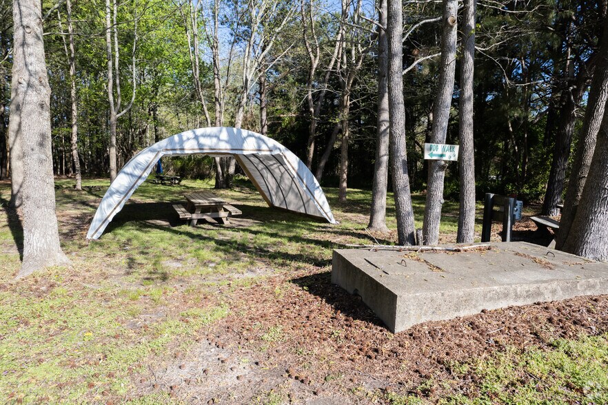 More Photos Of 6468 Lankford Hwy, Nassawadox Restaurant For Sale