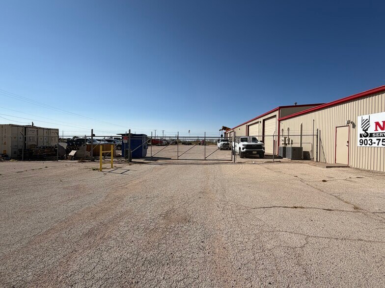 More Photos Of 2135 W Interstate 20, Odessa Manufacturing For Lease
