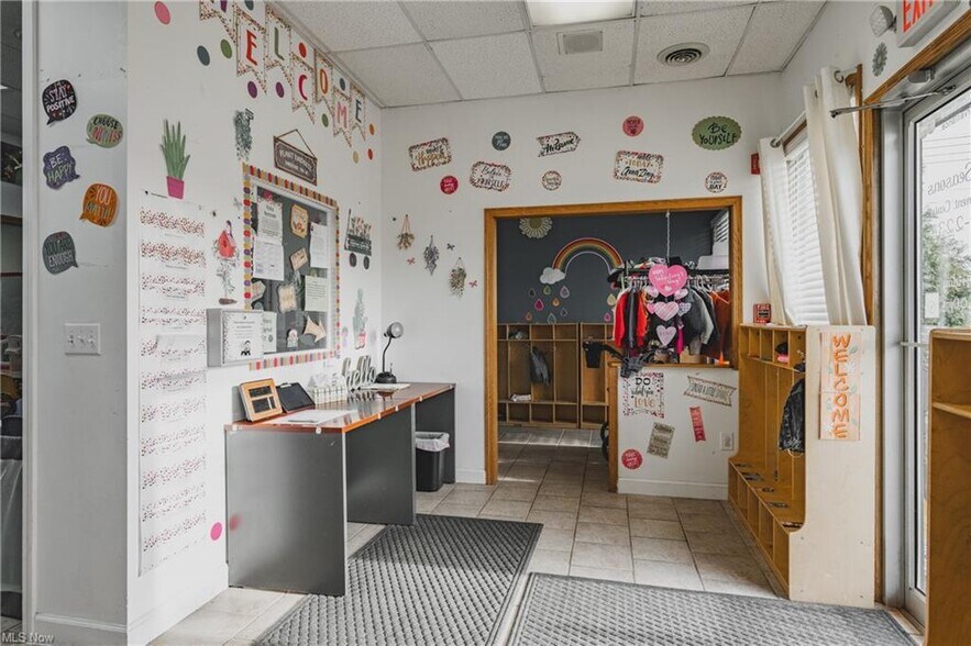 More Photos Of 1800 Grand Central Ave, Vienna Office For Sale