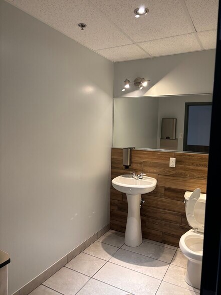 More Photos Of 2760-2794 Boul Jacques-Cartier E, Longueuil General Retail For Sale