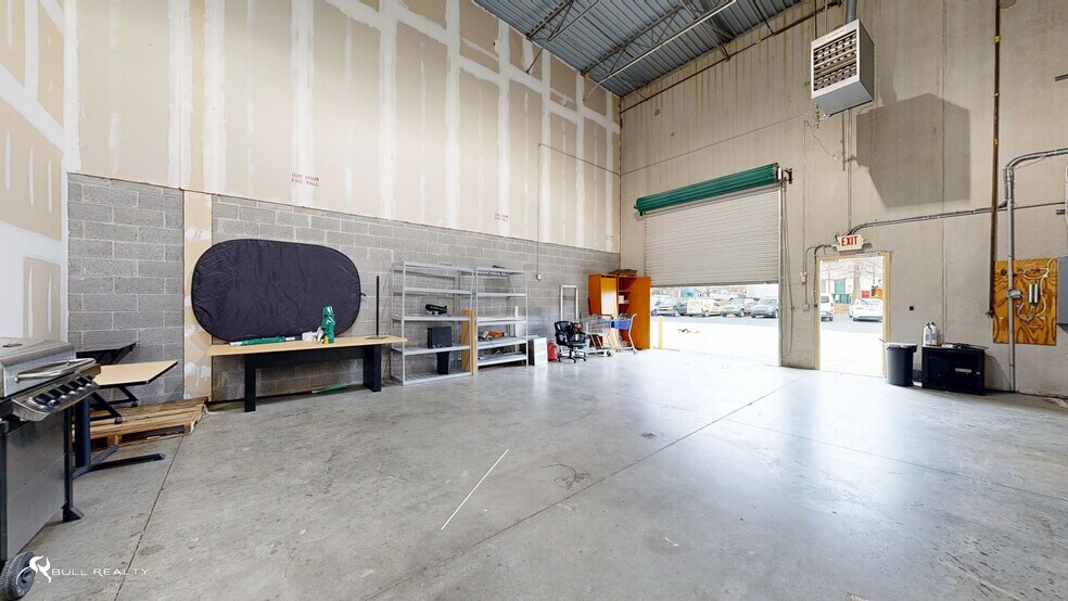 More Photos Of 1690 Roberts Blvd, Kennesaw Warehouse For Lease