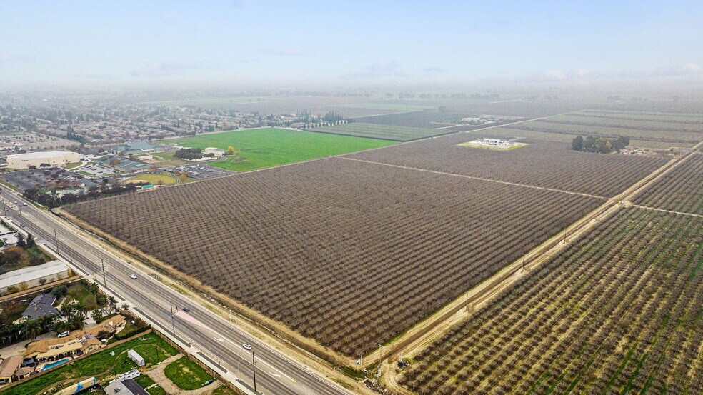 More Photos Of Caldwell Avenue, Visalia Land For Sale