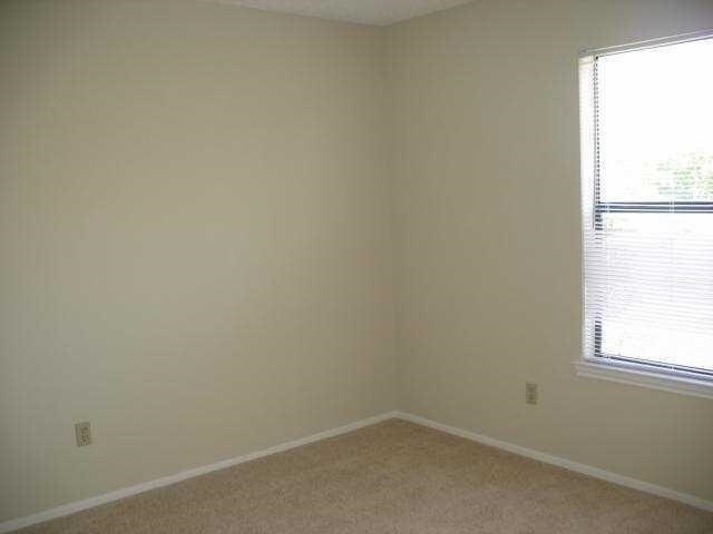 More Photos Of 12306 Abney Dr, Austin Apartments For Sale