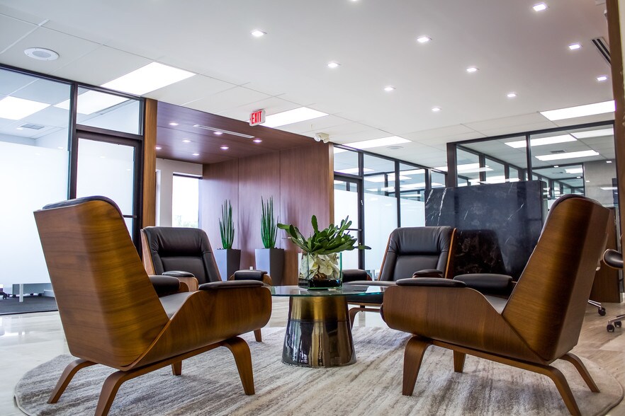 More Photos Of 221 W Hallandale Beach Blvd, Hallandale Beach Office For Lease