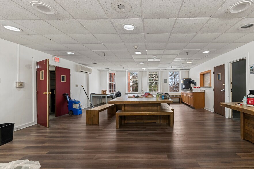 More Photos Of 535 Williamson Rd, Meadville Healthcare For Sale