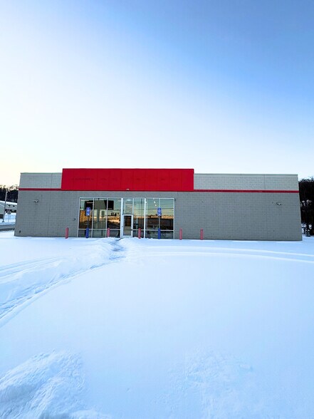 More Photos Of 201 N 7th St, Steubenville Freestanding For Sale