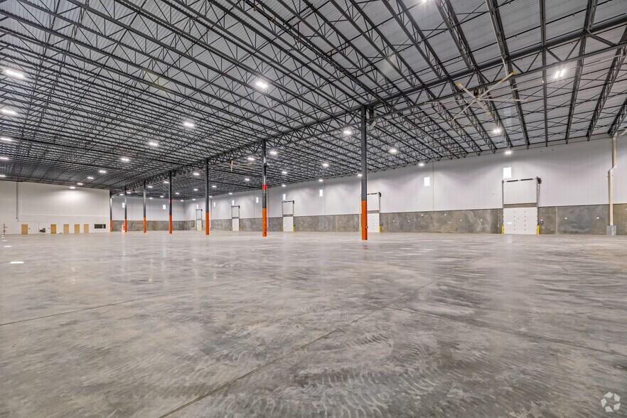 More Photos Of 7 Hook Rd, Bayonne Warehouse For Lease